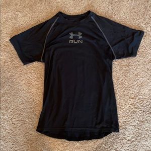 Under armor black t-shirt